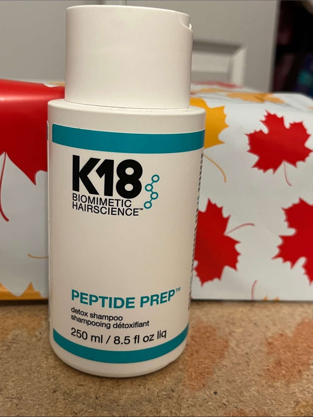 K18 Peptide Prep Detox Shampoo — White with Teal Accents